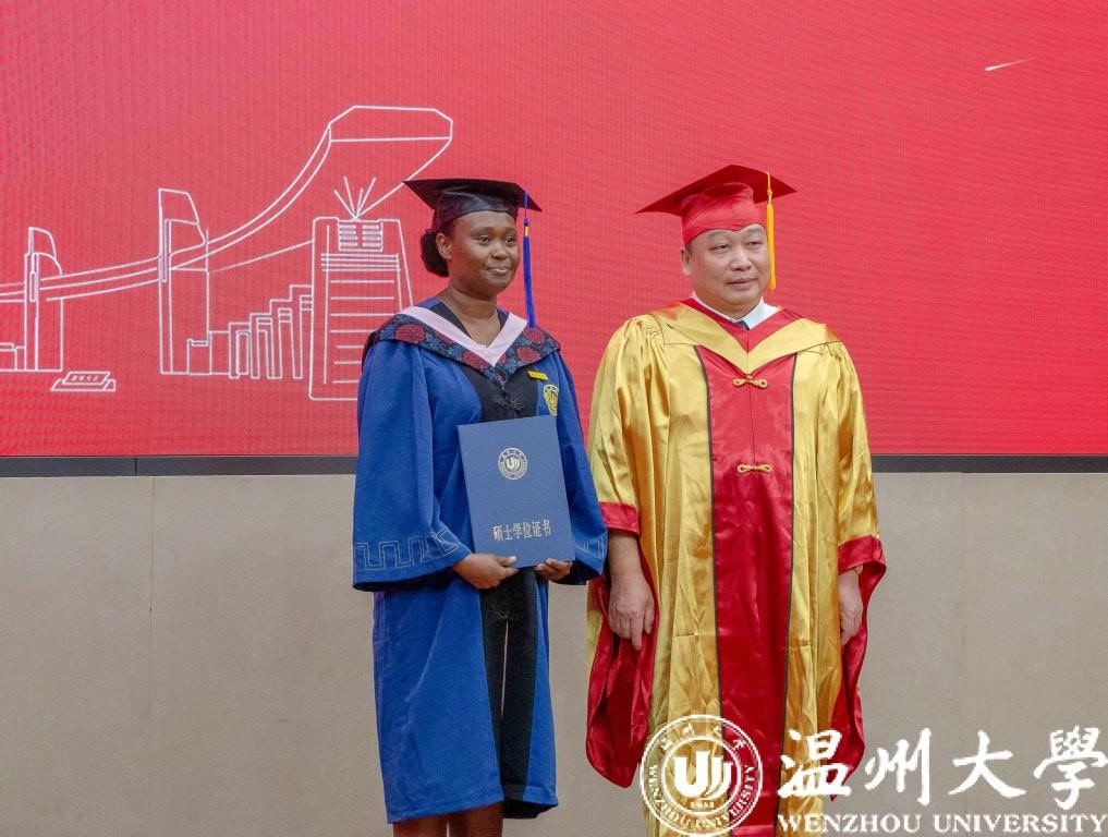Student receiving degree from study abroad program in China 20-6-2020